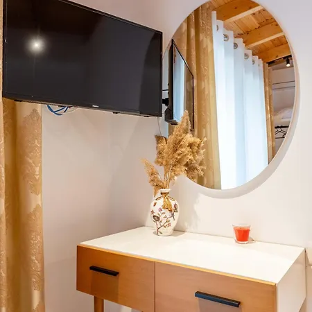 Afriol Appartamento Sarandë