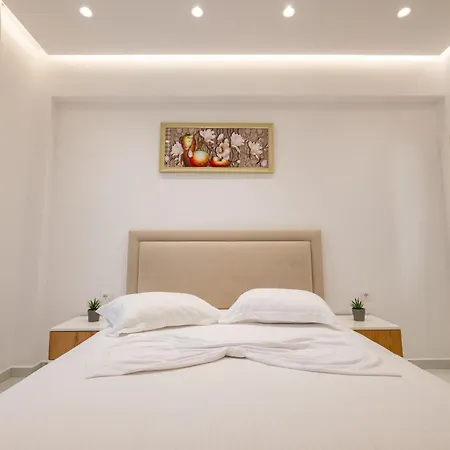 Afriol Appartamento Sarandë